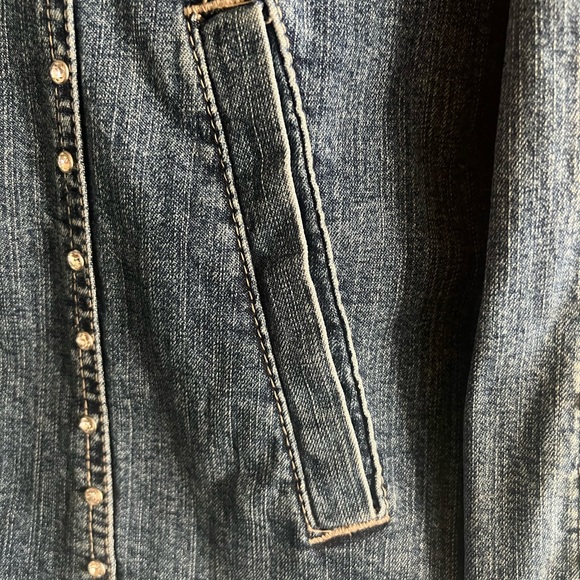 Jean jacket - Picture 4 of 8